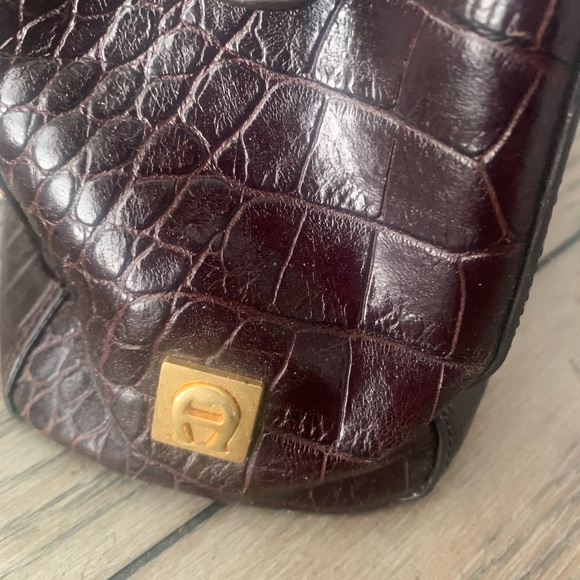 Etienne Aigner- Vintage - Elegant Brown Maroon Embossed Women's Bag - Picture 5 of 11